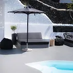 Mr And Mrs White - Santorini Otel 4*