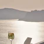Otel Mr And Mrs White - Santorini 4*