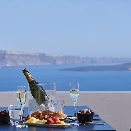 Mr & Mrs White - Santorini