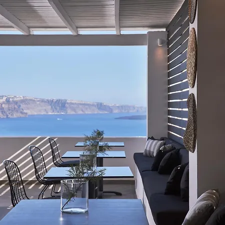 Hotel Mr & Mrs White - Santorini 4*