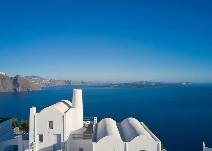 Mr & Mrs White - Santorini Hotel 4*
