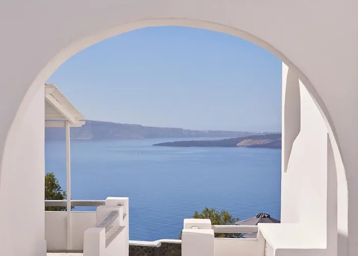 Mr & Mrs White - Santorini