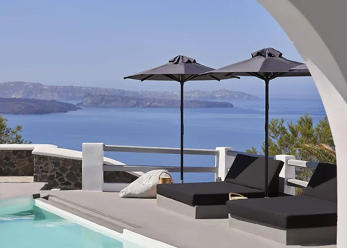 Mr & Mrs White - Santorini Hotel 4*