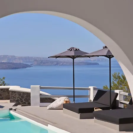 Mr And Mrs White - Santorini 4*
