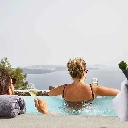 Mr And Mrs White - Santorini Oia (Santorini)