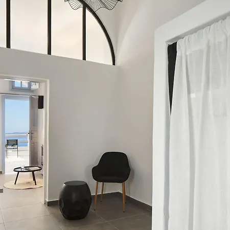 Hotel Mr And Mrs White - Santorini 4*