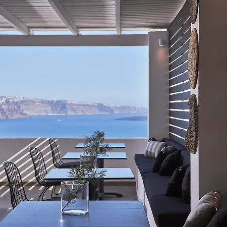 Hotel Mr And Mrs White - Santorini 4*