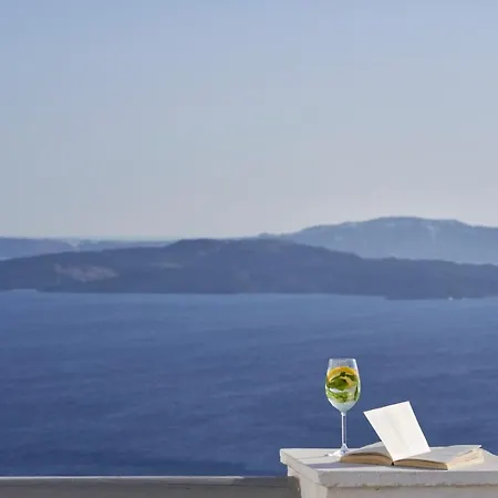 Hotel Mr And Mrs White - Santorini 4*