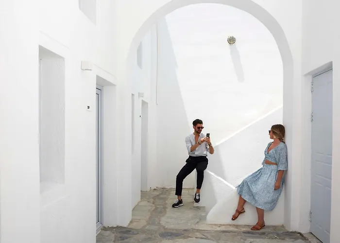 Mr & Mrs White - Santorini