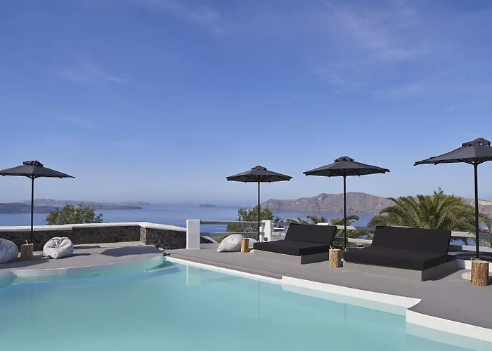 Mr & Mrs White - Santorini Hotel 4*