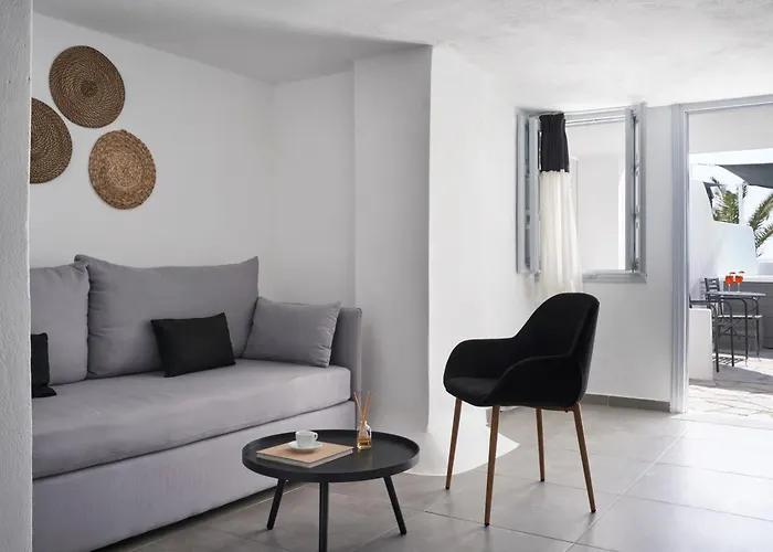 Mr & Mrs White - Santorini מלון