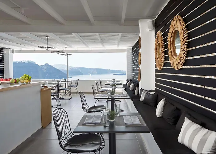 Mr & Mrs White - Santorini מלון