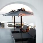 Ξενοδοχείο Mr And Mrs White - Santorini 4*