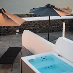 Hotel Mr & Mrs White - Santorini 4*