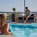 Mr And Mrs White - Santorini Hotel 4*