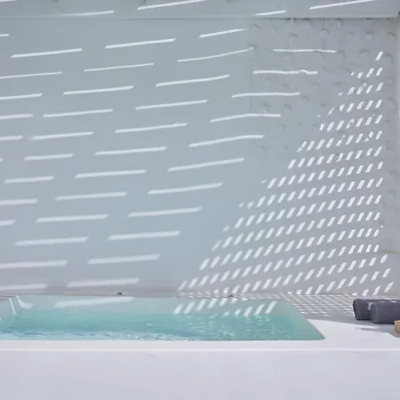Mr And Mrs White - Santorini Hotel