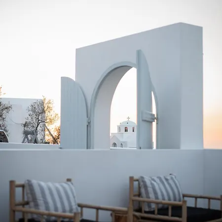 Mr And Mrs White - Santorini Hotel