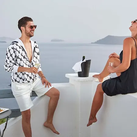 Mr And Mrs White - Santorini Oia (Santorini)