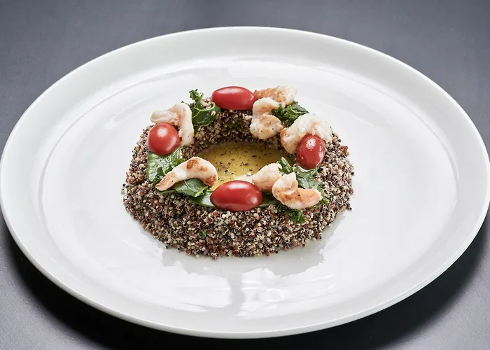 Mr & Mrs White - Santorini 4* Ia