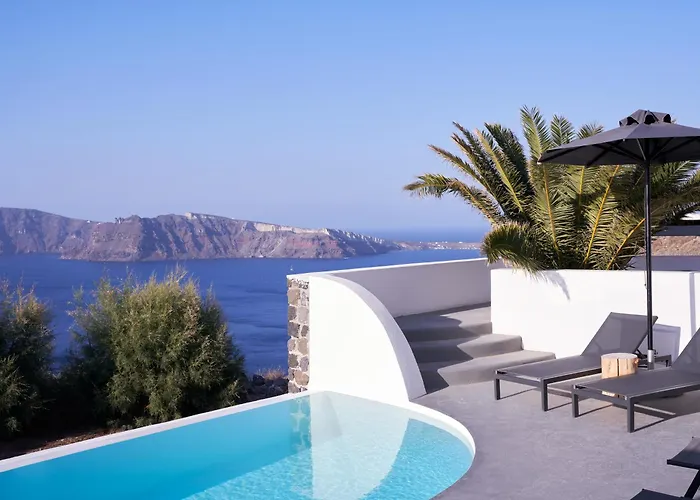 Mr & Mrs White - Santorini Hotel 4*