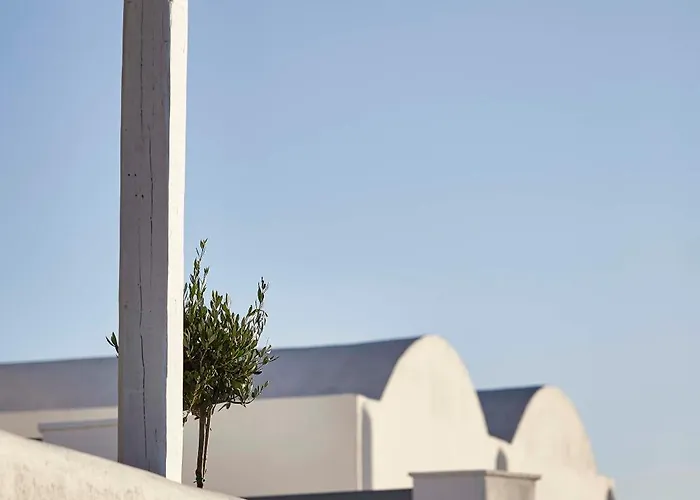 Mr & Mrs White - Santorini