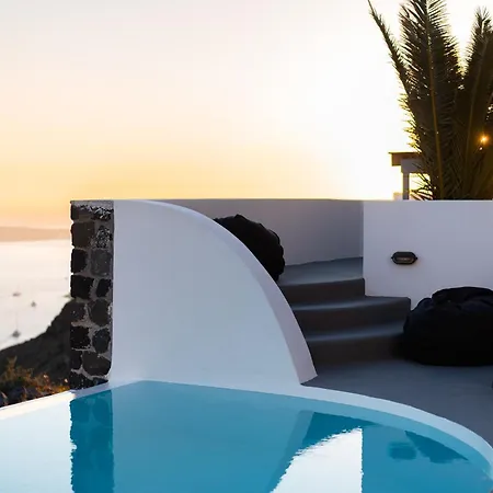 Mr & Mrs White - Santorini Отель