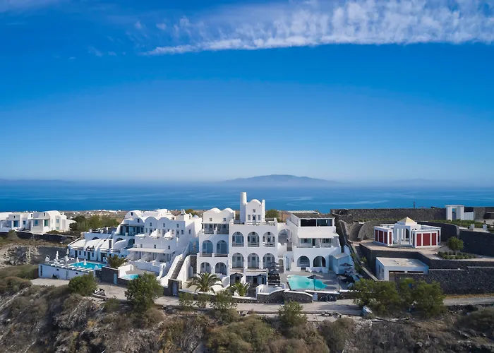 Отель Mr & Mrs White - Santorini 4*