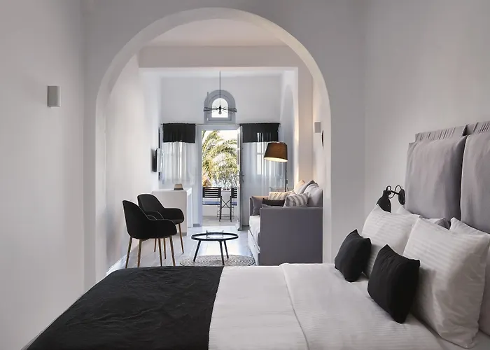 Mr & Mrs White - Santorini Отель