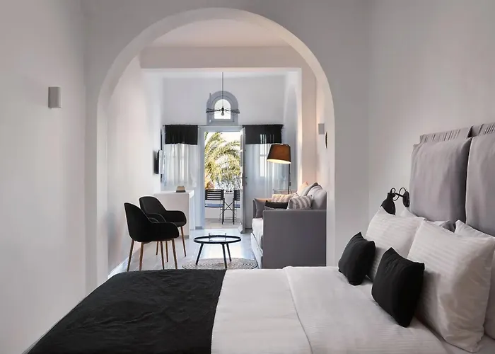 Mr & Mrs White - Santorini Отель Ия