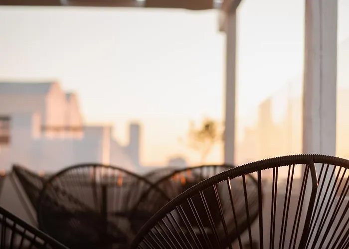 Mr & Mrs White - Santorini