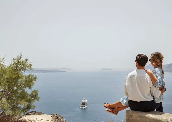 Mr & Mrs White - Santorini Отель